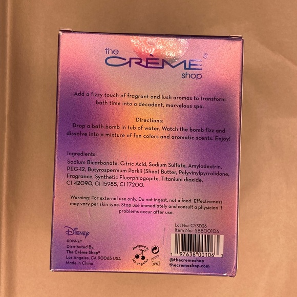 Crème Stitch Flower Bath Bomb - Picture 2 of 2